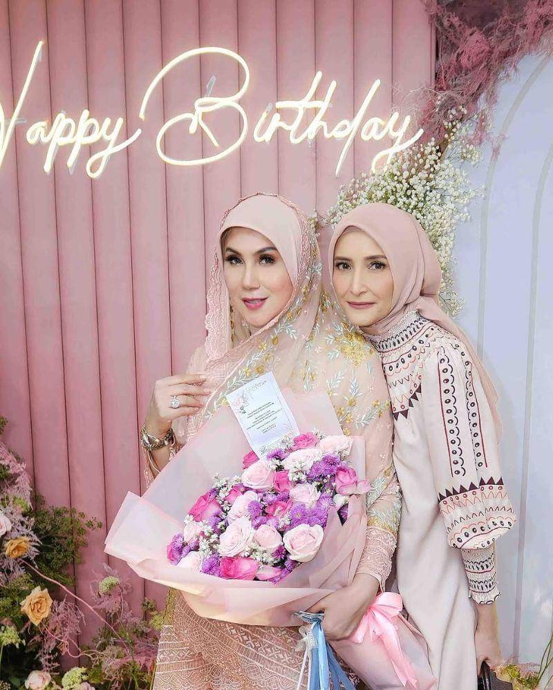 Instagram.com/marinizumarnisreal